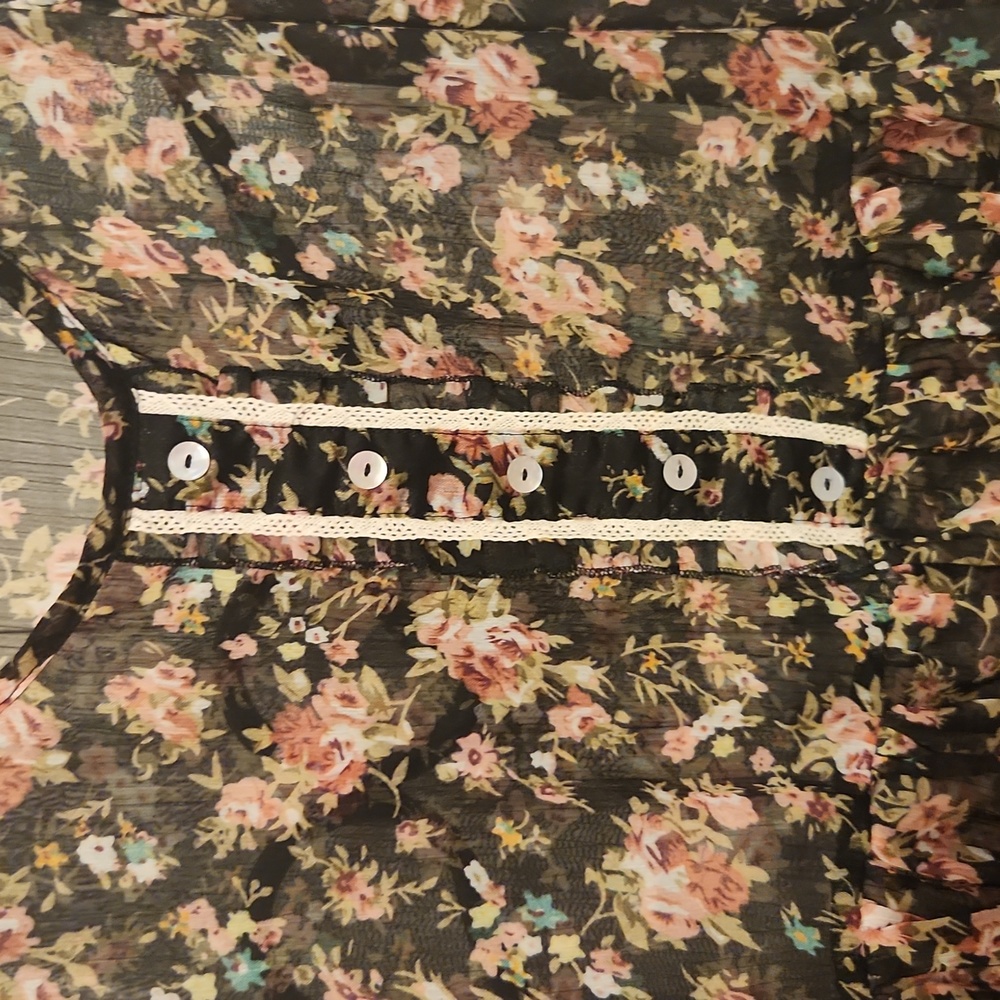 Iris Basic Silky Ruffled Top - image 3